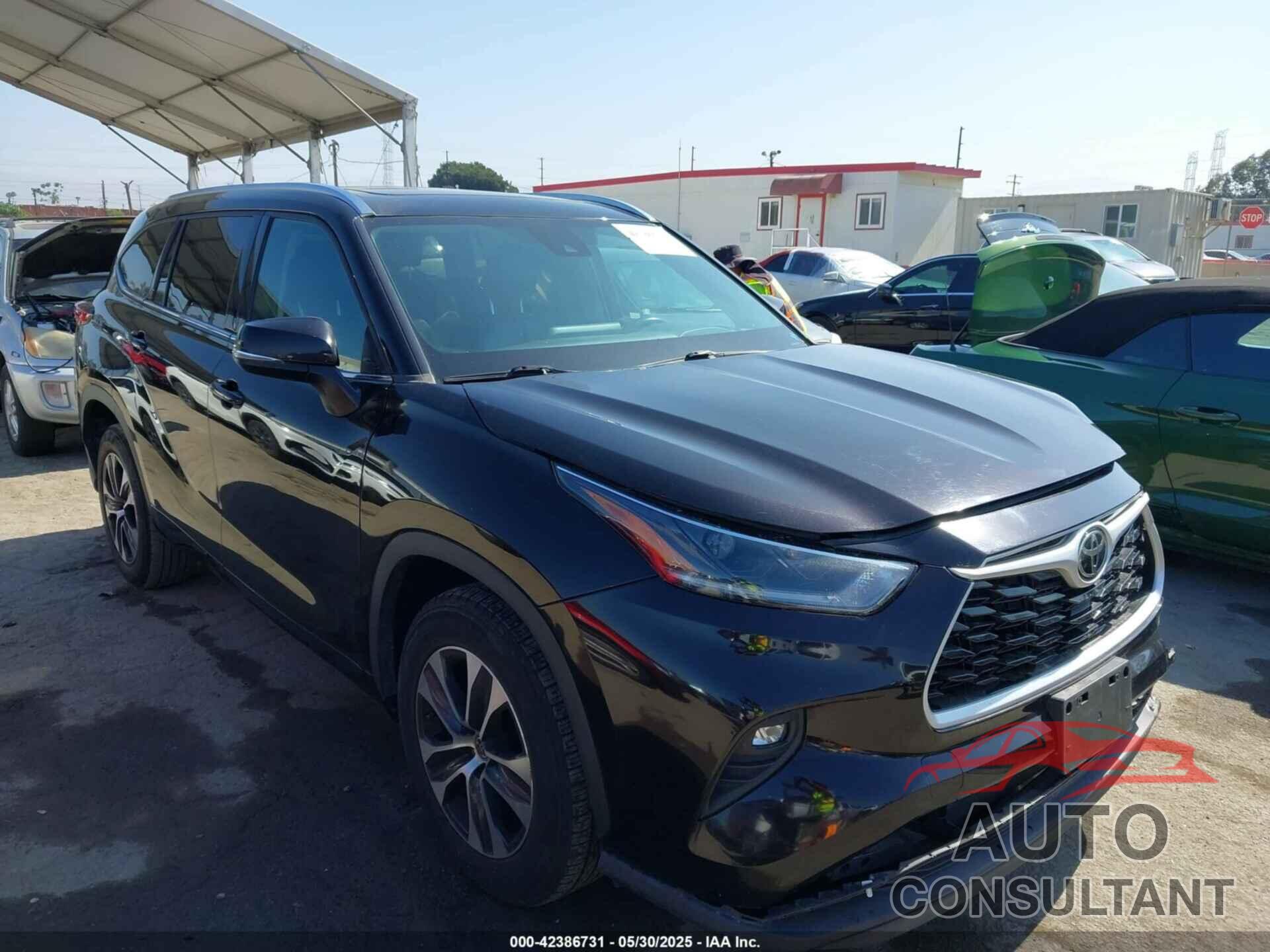 TOYOTA HIGHLANDER 2021 - 5TDGZRAH2MS065304