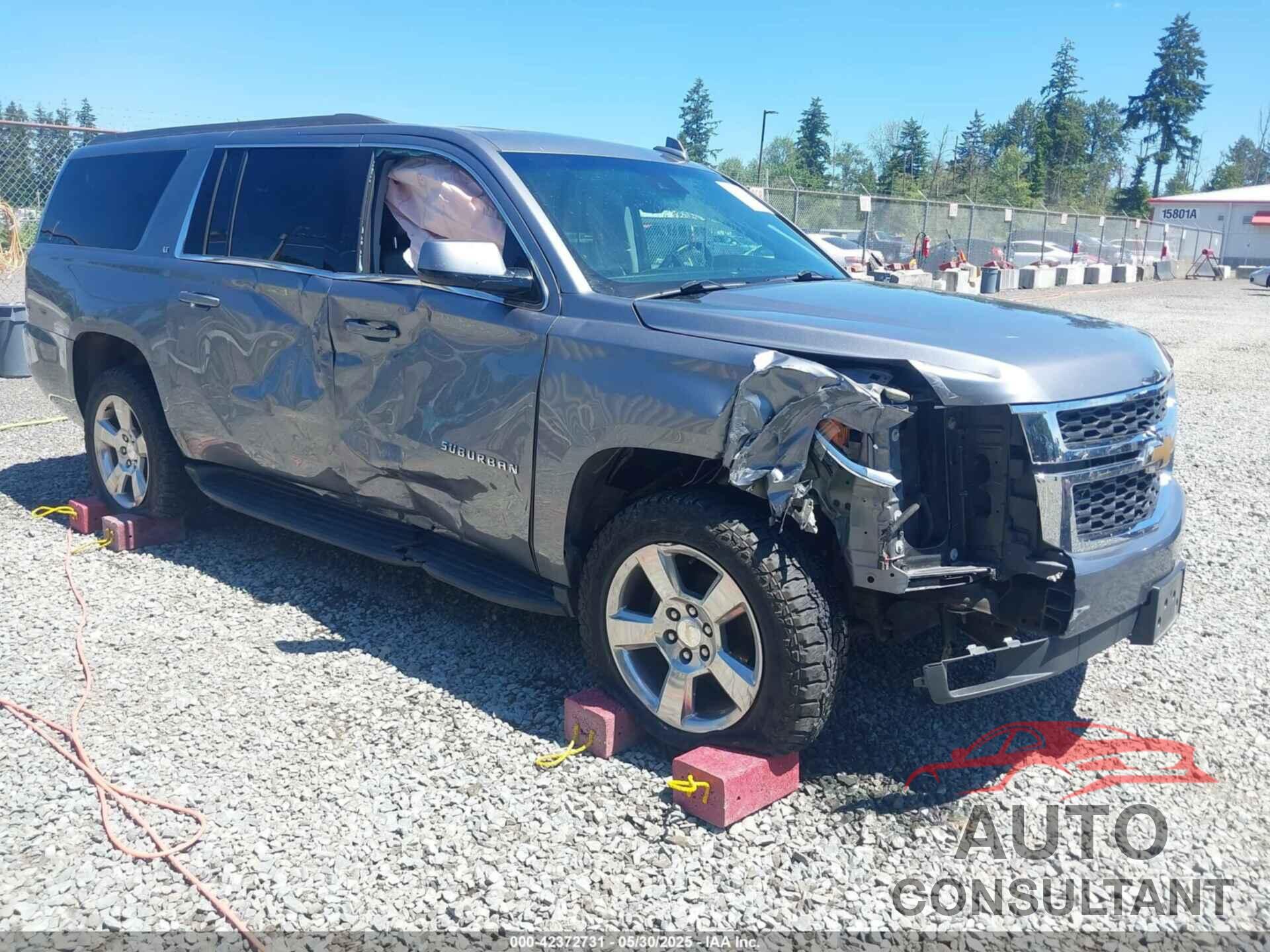 CHEVROLET SUBURBAN 2019 - 1GNSKHKC9KR179184