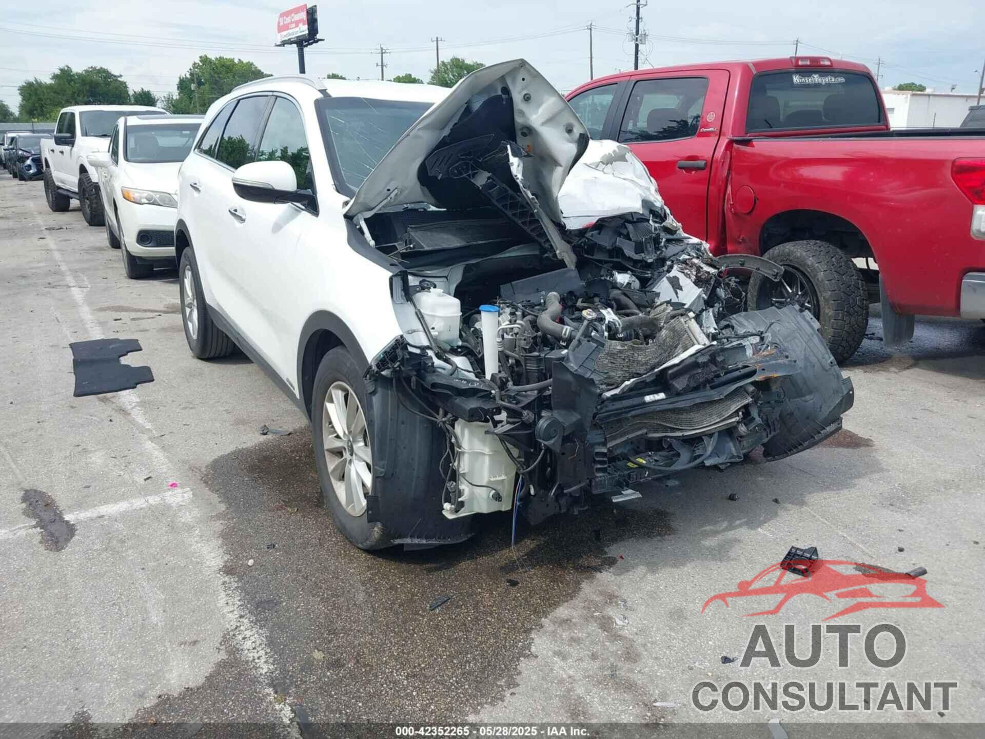 KIA SORENTO 2019 - 5XYPGDA33KG440074
