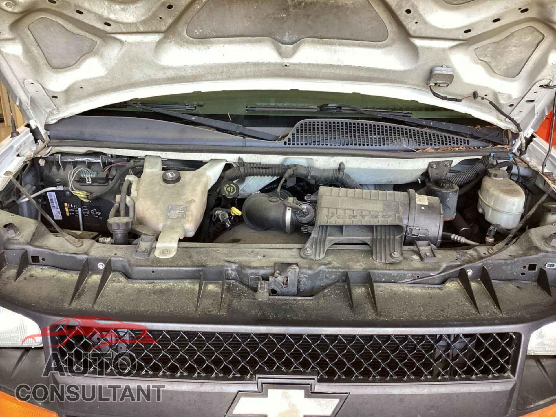 CHEVROLET EXPRESS G1500 2012 - 1GCSGAFX7C1170143
