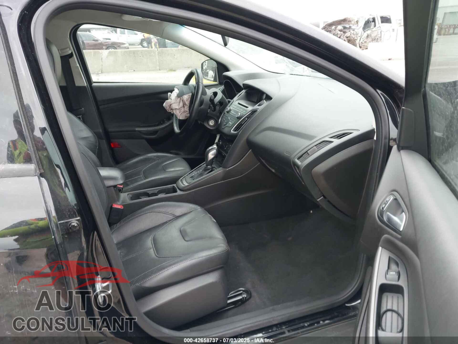 FORD FOCUS 2016 - 1FADP3F27GL286127