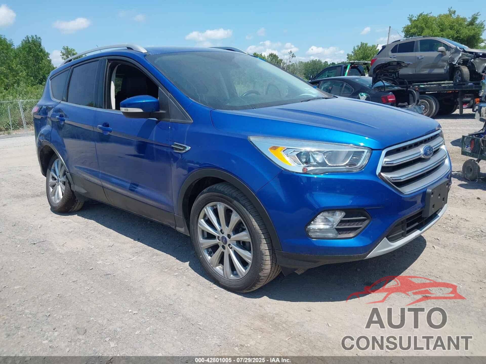 FORD ESCAPE 2017 - 1FMCU9JD6HUC13414