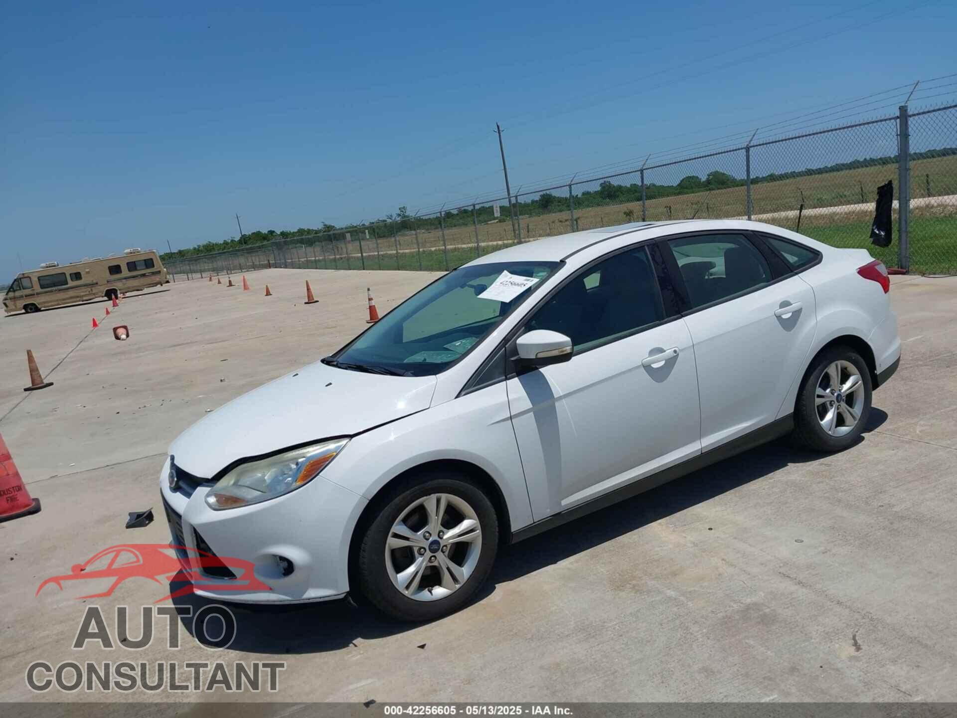 FORD FOCUS 2013 - 1FADP3F2XDL251450