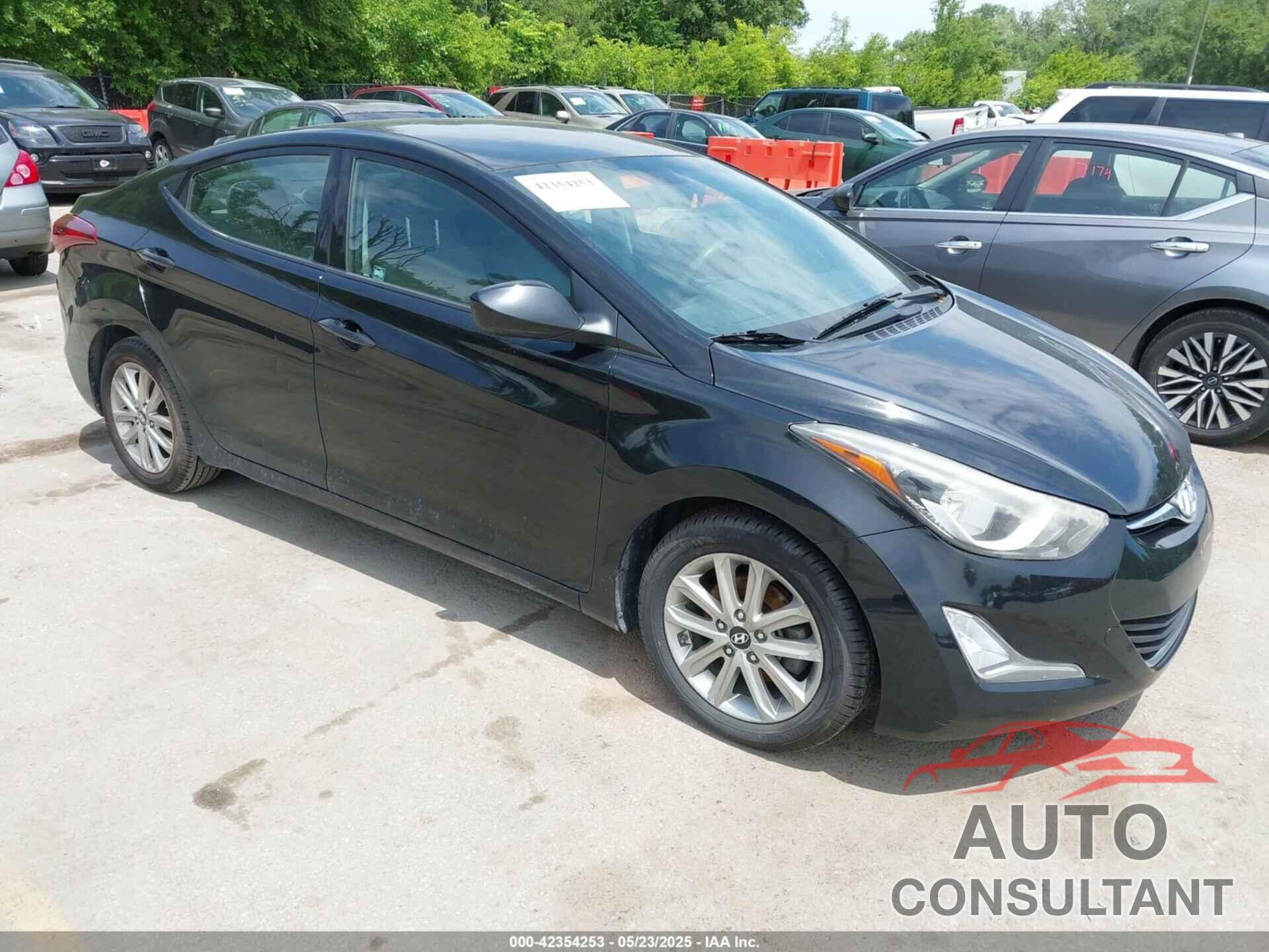 HYUNDAI ELANTRA 2015 - KMHDH4AEXFU278851