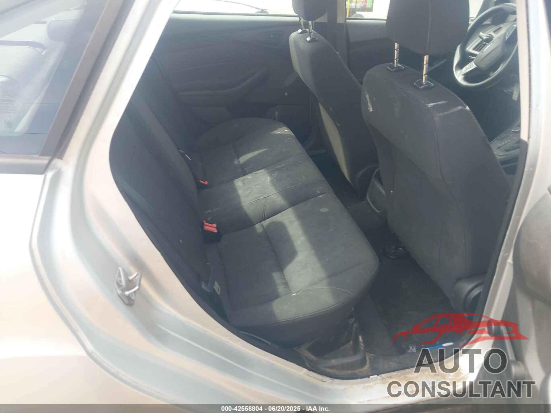 FORD FOCUS 2016 - 1FADP3E25GL306862