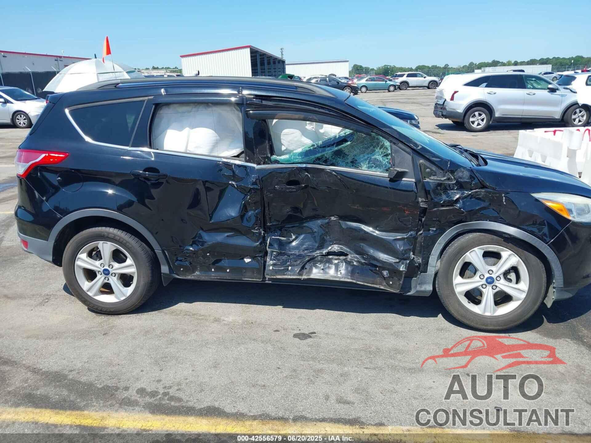 FORD ESCAPE 2016 - 1FMCU0GX3GUB31376