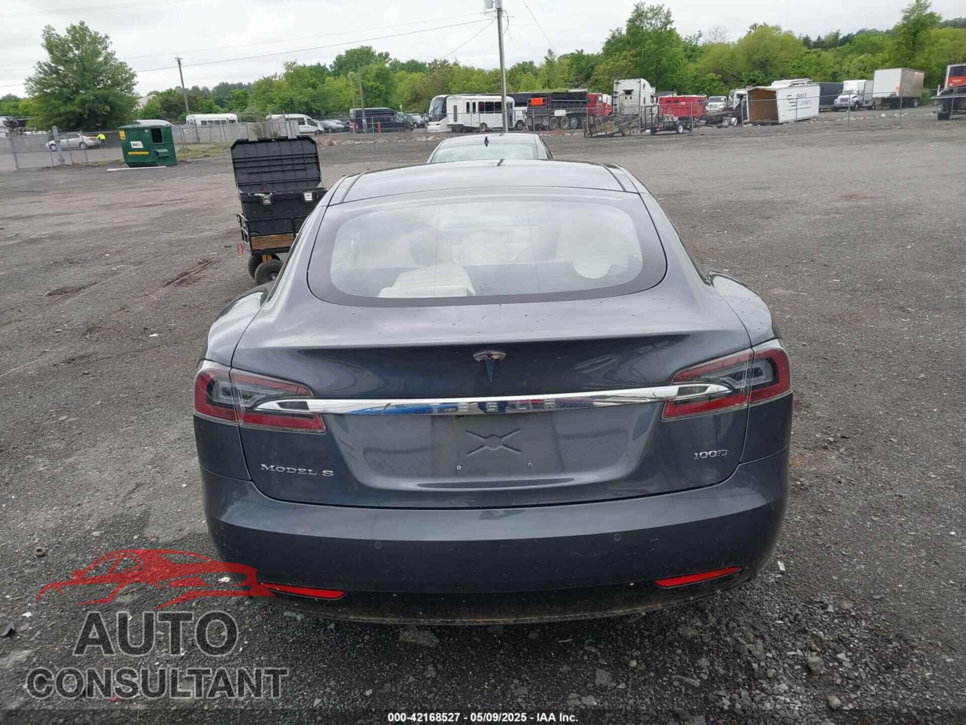 TESLA MODEL S 2018 - 5YJSA1E21JF275448
