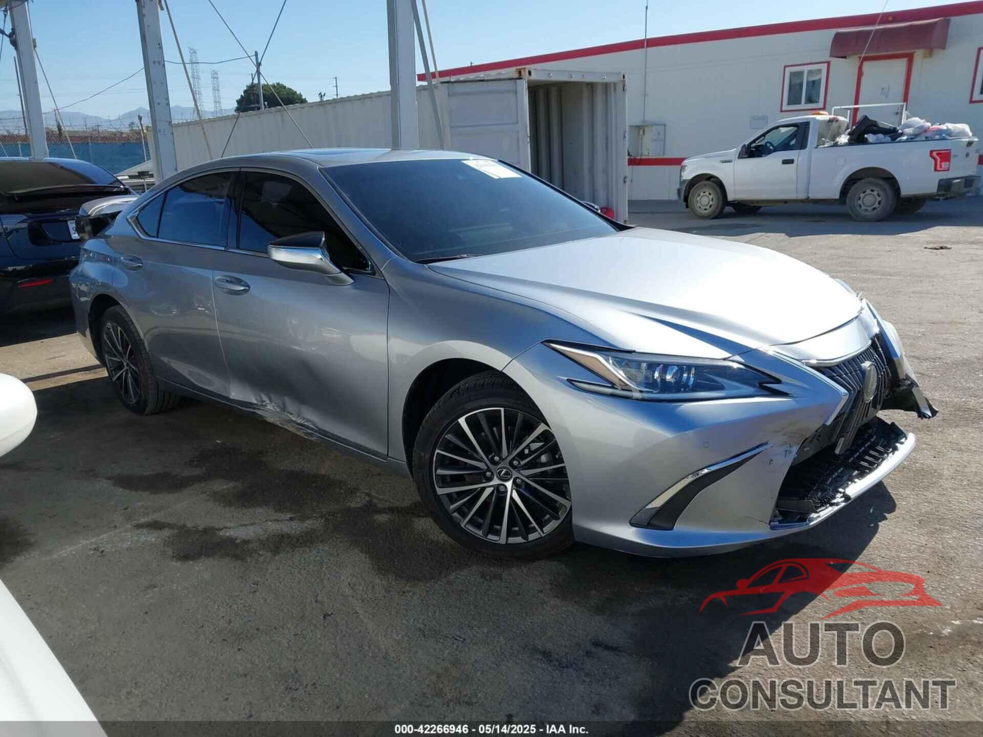 LEXUS ES 300H 2024 - 58ADA1C17RU053992