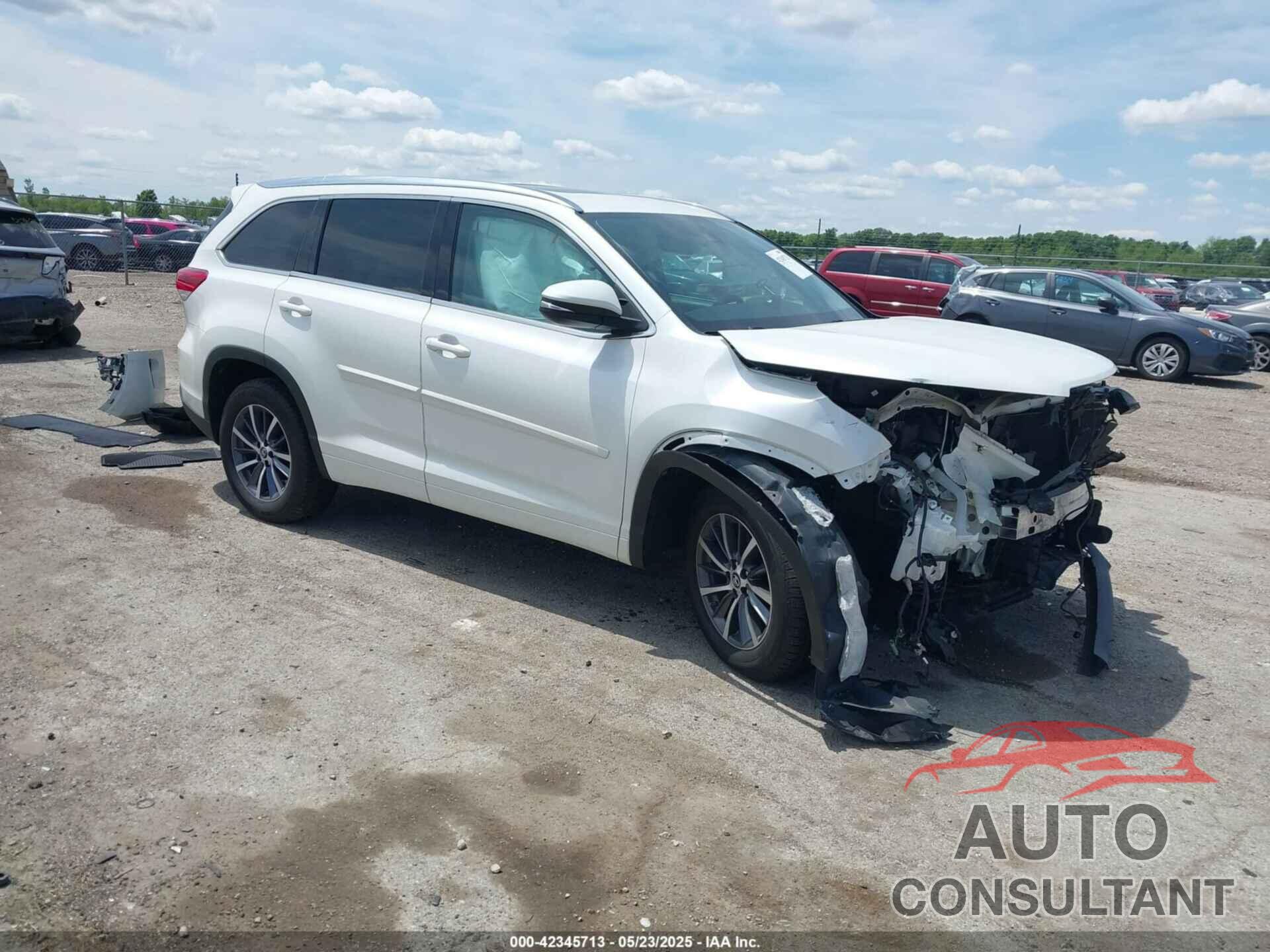 TOYOTA HIGHLANDER 2017 - 5TDKZRFH6HS190119