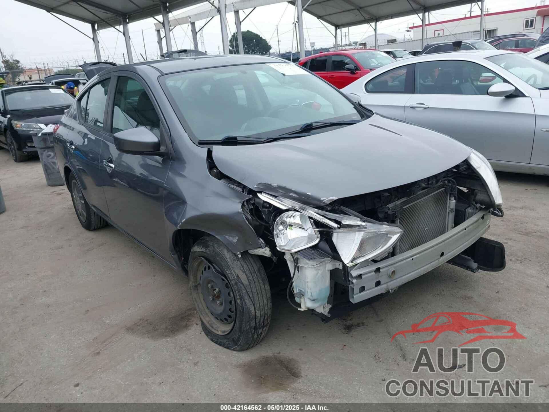 NISSAN VERSA 2019 - 3N1CN7AP2KL862485