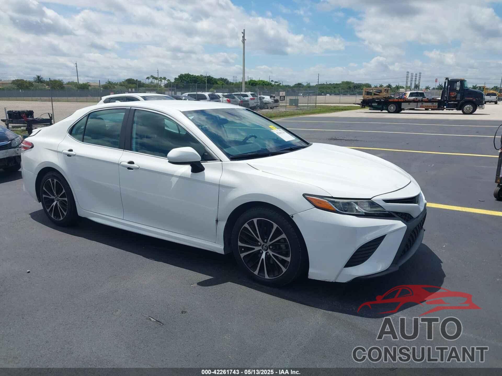 TOYOTA CAMRY 2020 - 4T1G11AK2LU883786