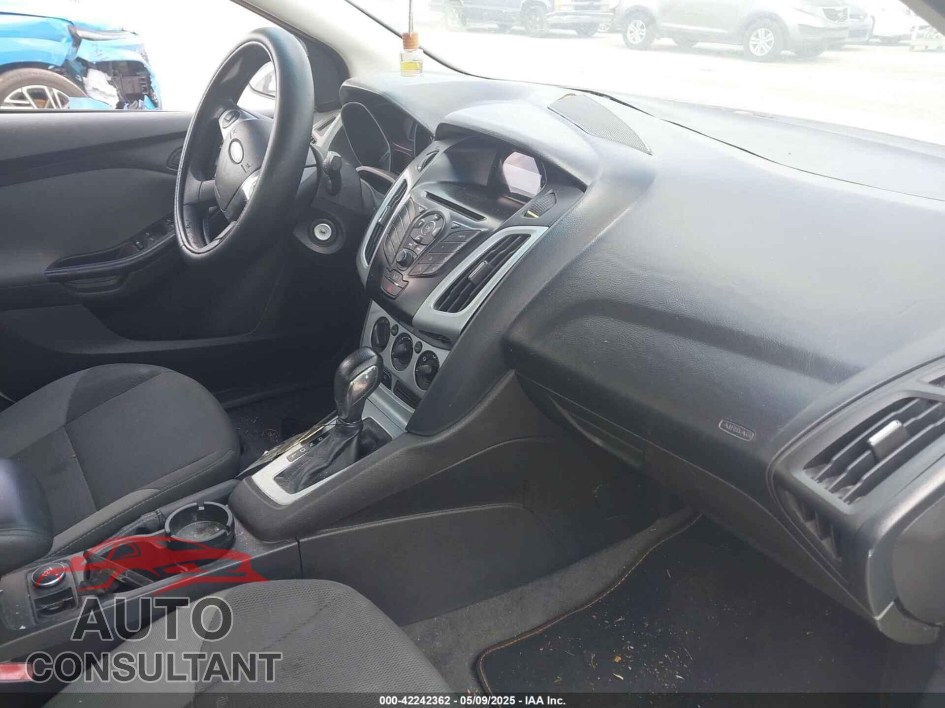 FORD FOCUS 2012 - 1FAHP3F2XCL169797