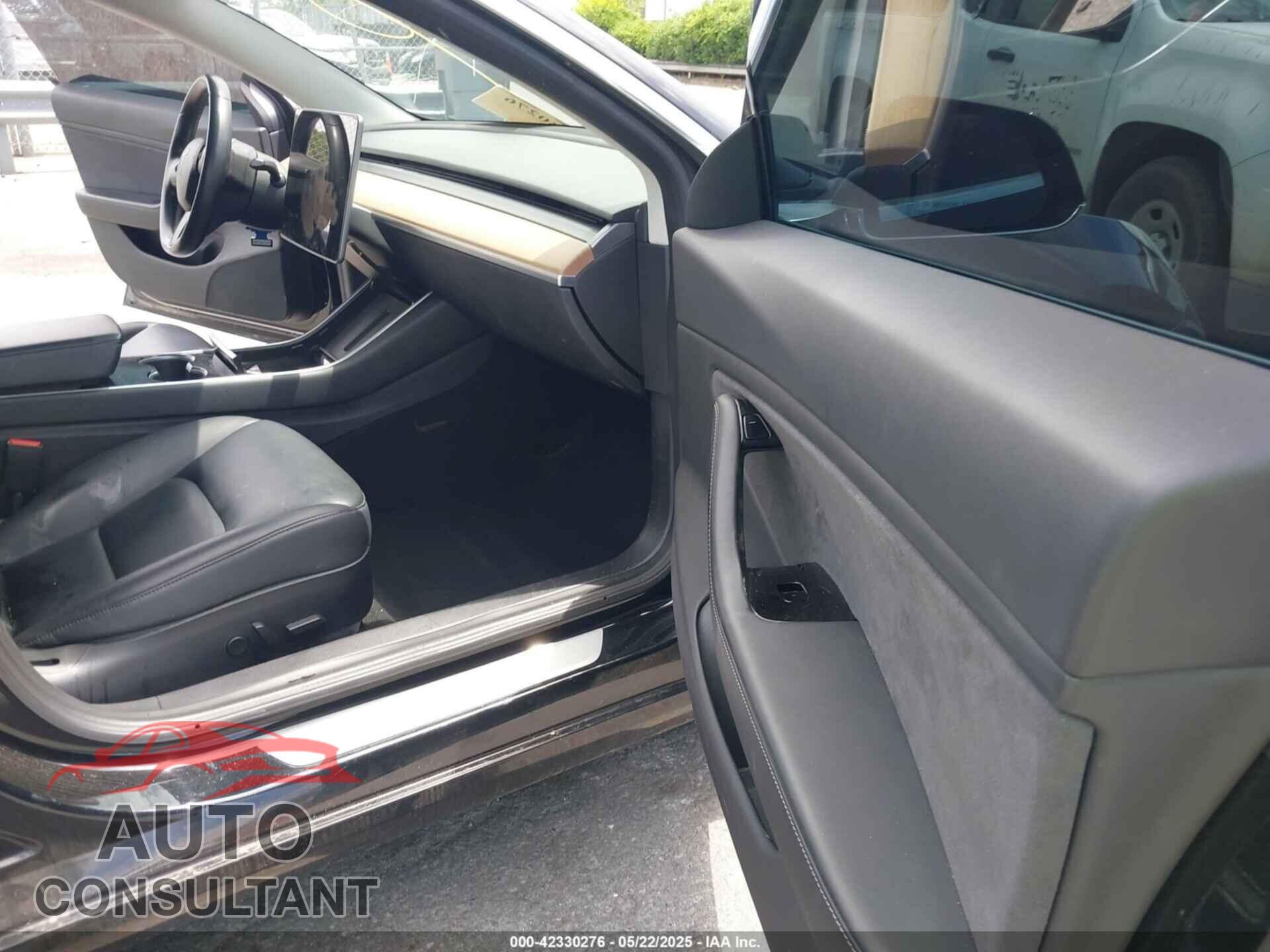 TESLA MODEL 3 2018 - 5YJ3E1EA8JF101439