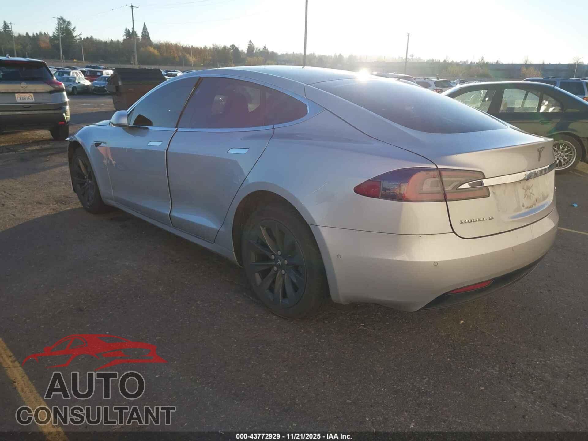 TESLA MODEL S 2018 - 5YJSA1E23JF246677