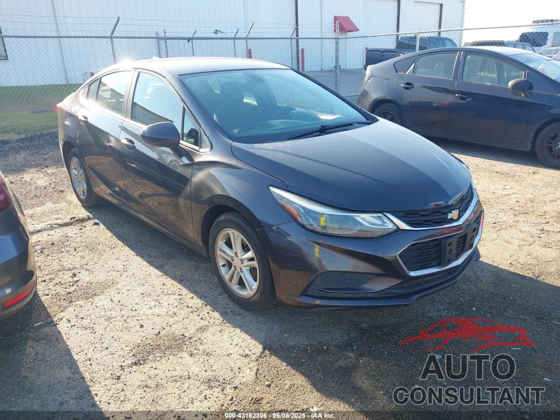 CHEVROLET CRUZE 2017 - 1G1BE5SM3H7222177