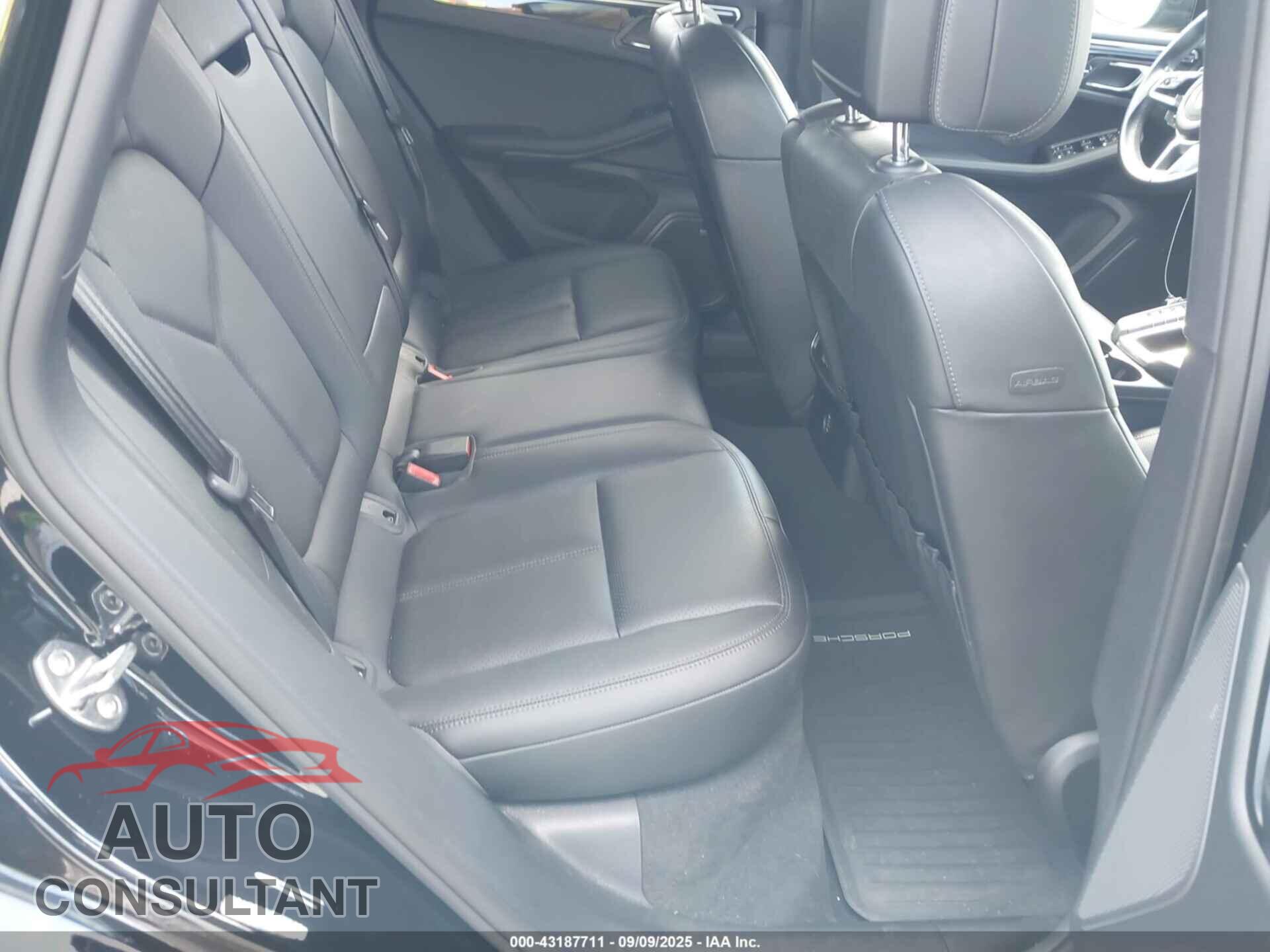 PORSCHE MACAN 2018 - WP1AA2A59JLB20739