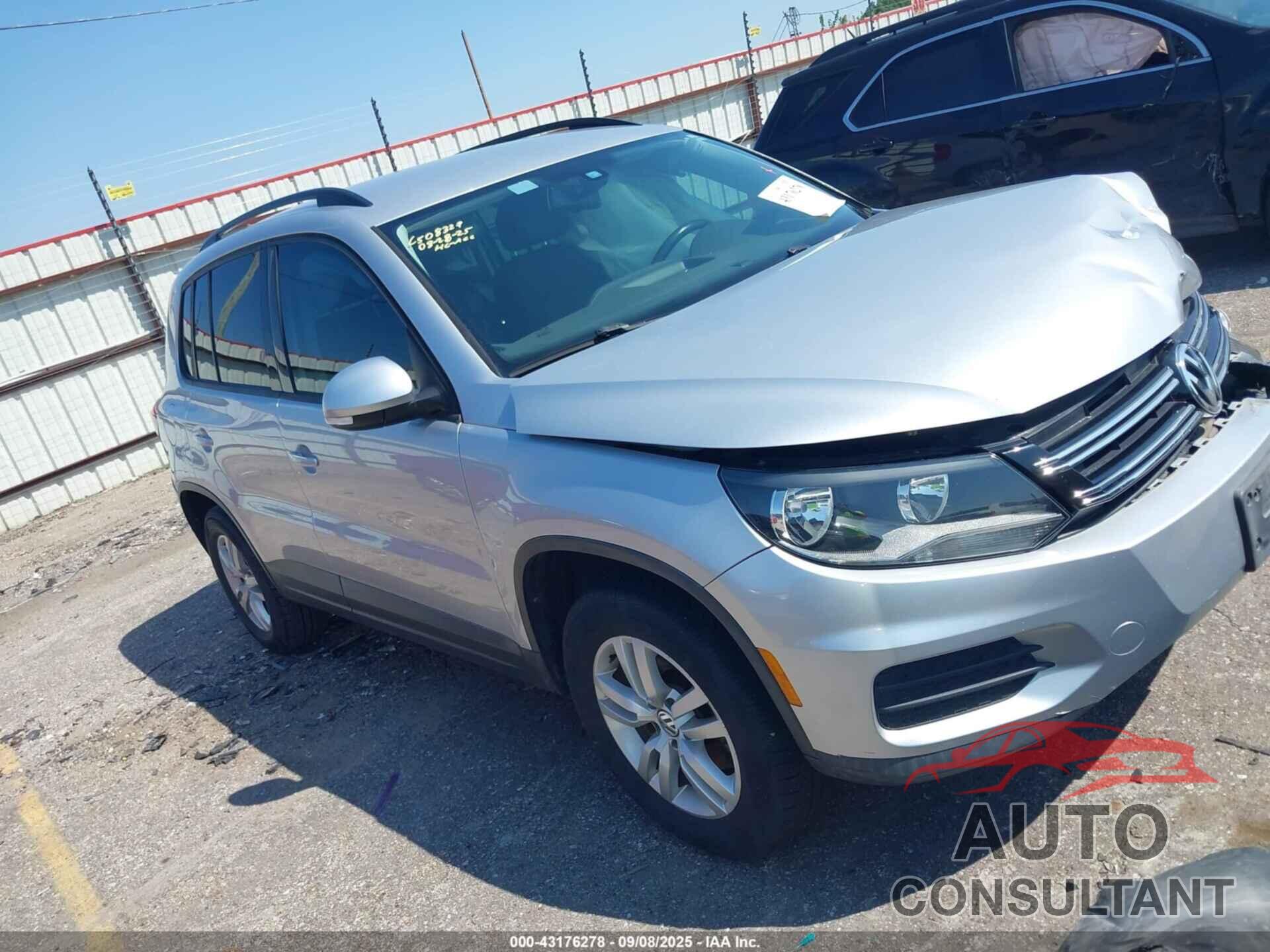 VOLKSWAGEN TIGUAN 2016 - WVGAV7AX8GW566114