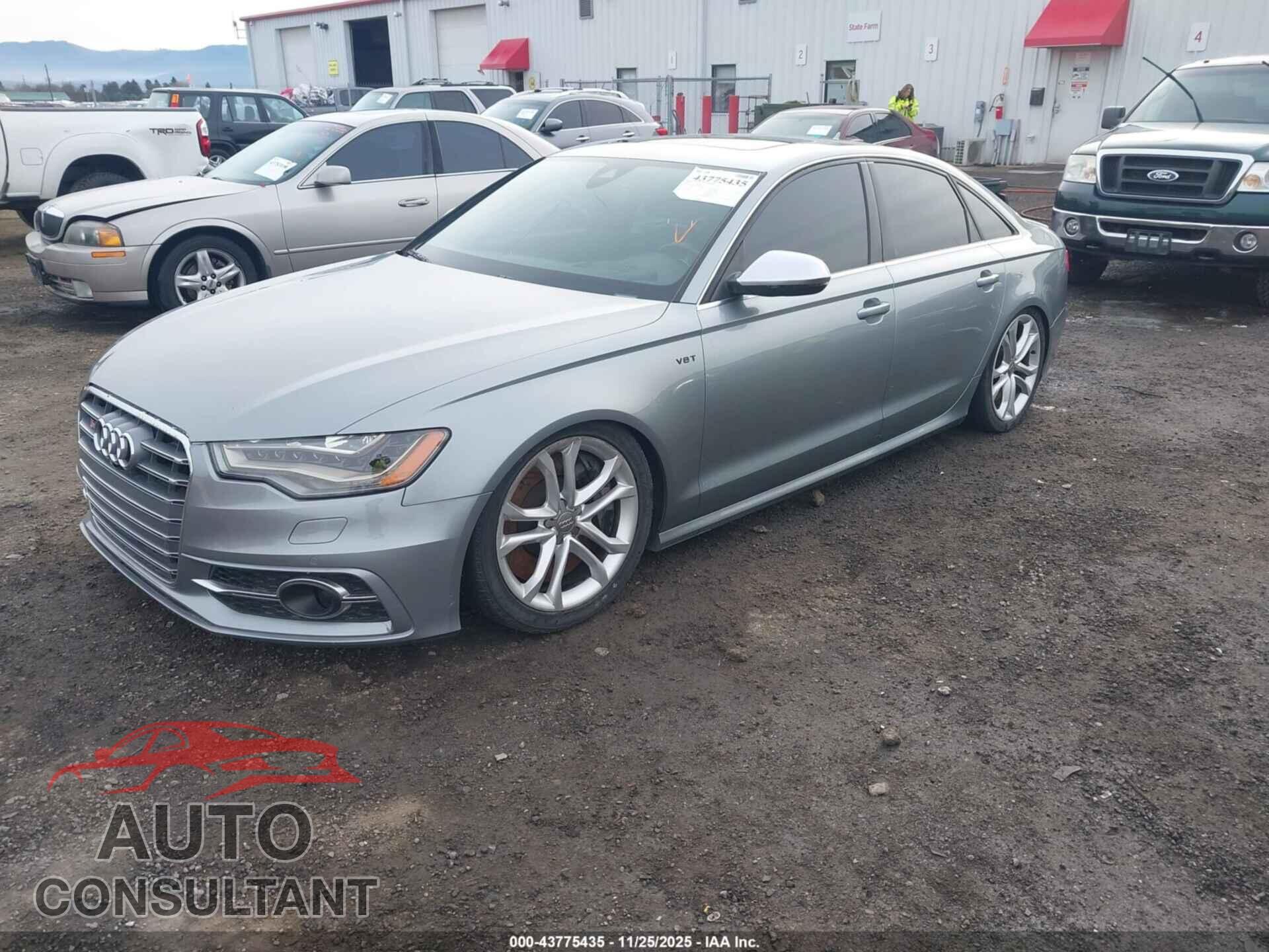 AUDI S6 2013 - WAUJ2BFC2DN060945