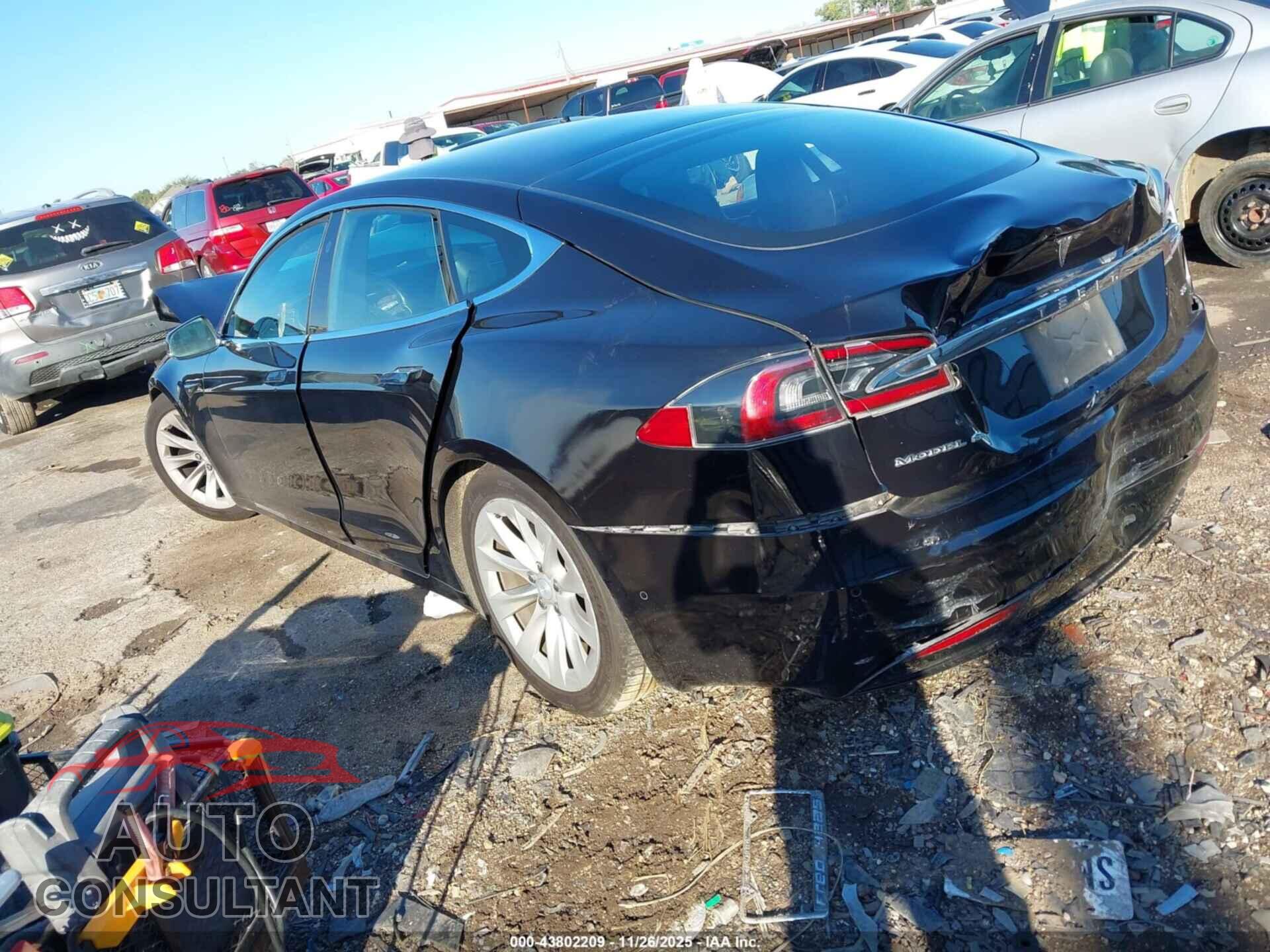 TESLA MODEL S 2017 - 5YJSA1E16HF217627
