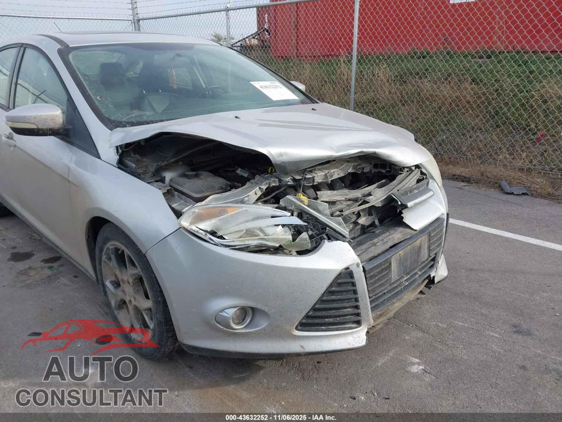 FORD FOCUS 2013 - 1FADP3F2XDL124763