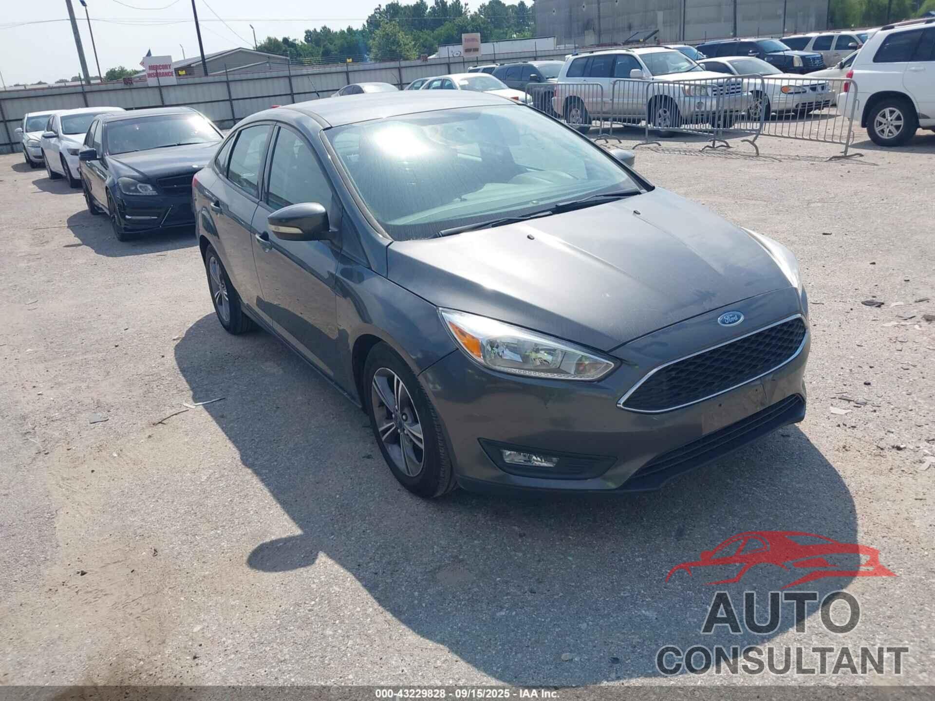 FORD FOCUS 2017 - 1FADP3F27HL219271