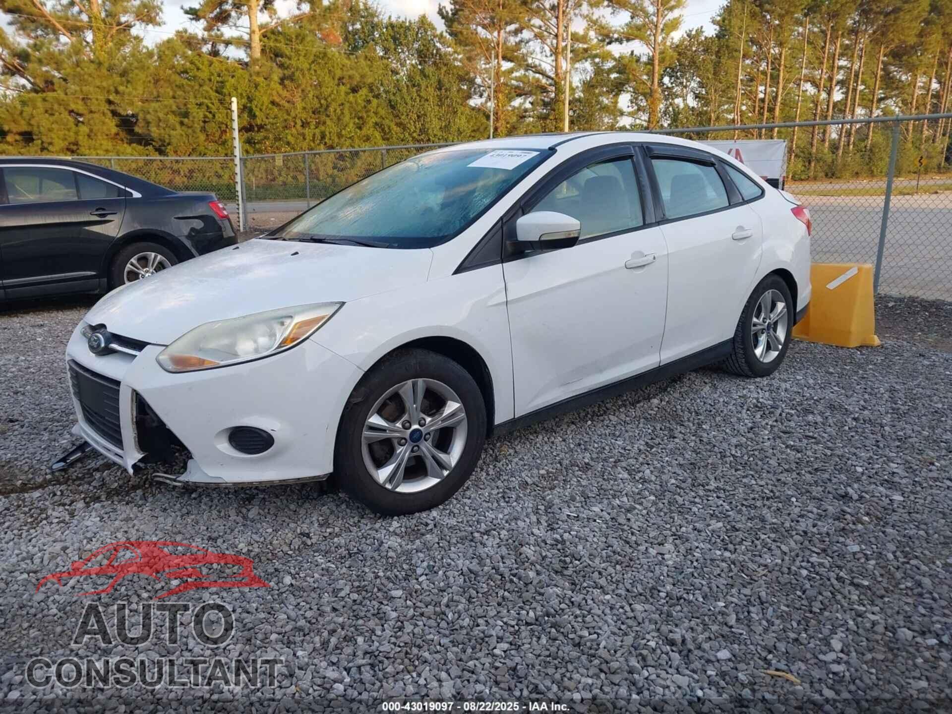 FORD FOCUS 2014 - 1FADP3F28EL202720