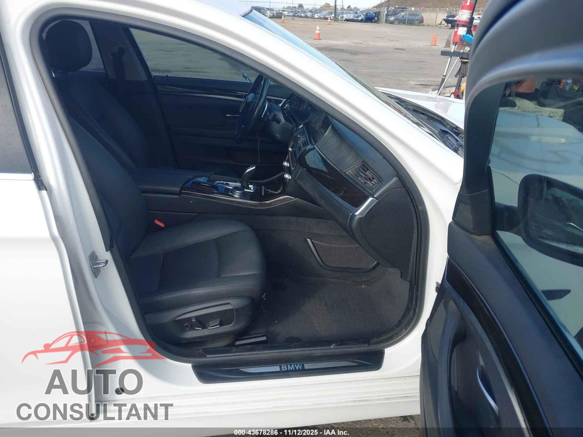 BMW 528I 2016 - WBA5A5C59GG349485