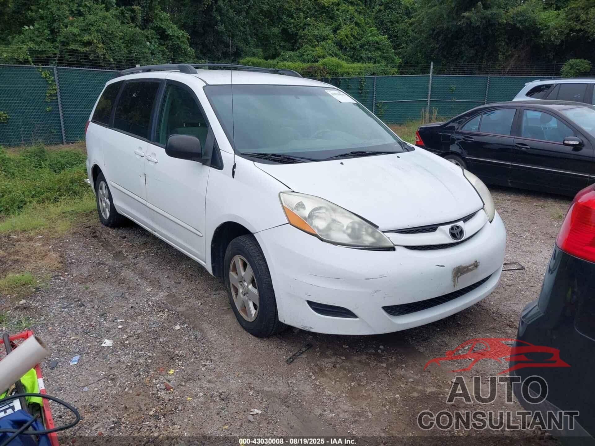 TOYOTA SIENNA 2010 - 5TDKK4CC8AS313523