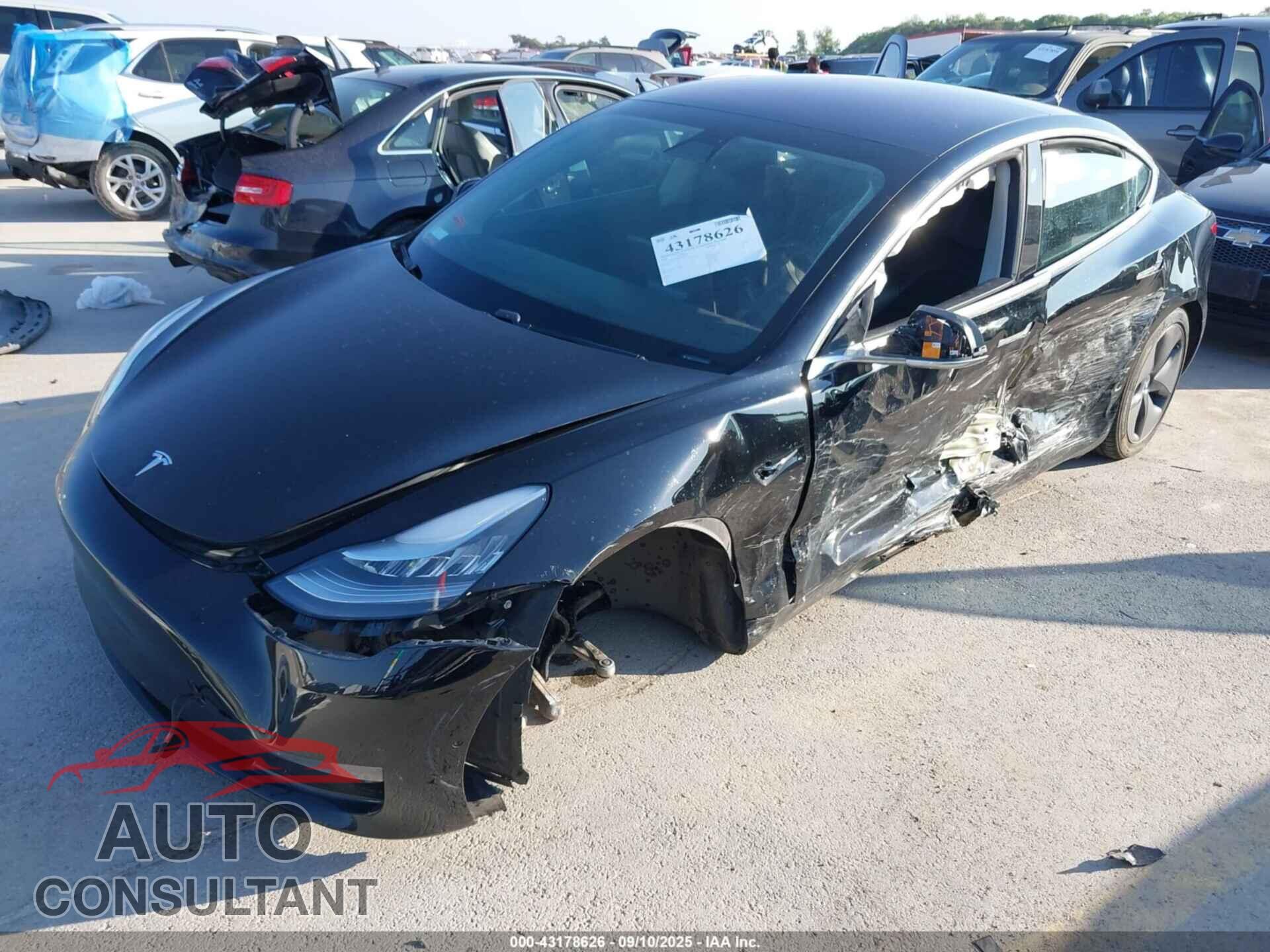 TESLA MODEL 3 2018 - 5YJ3E1EB5JF127635
