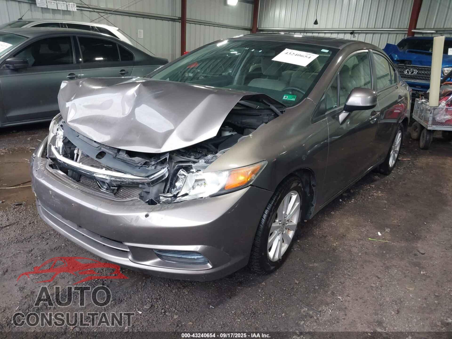 HONDA CIVIC 2012 - 2HGFB2F89CH588012