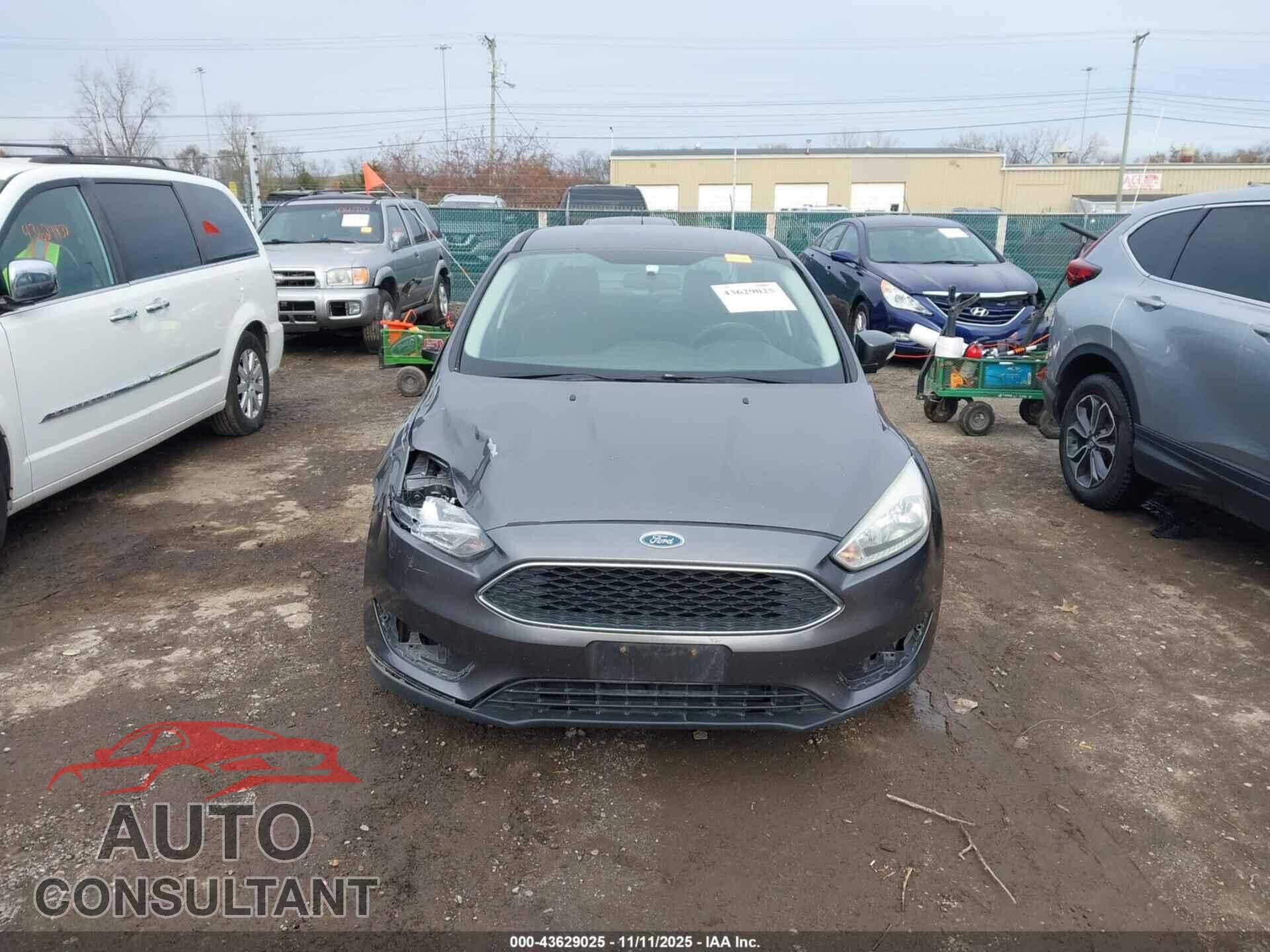 FORD FOCUS 2015 - 1FADP3F24FL209780