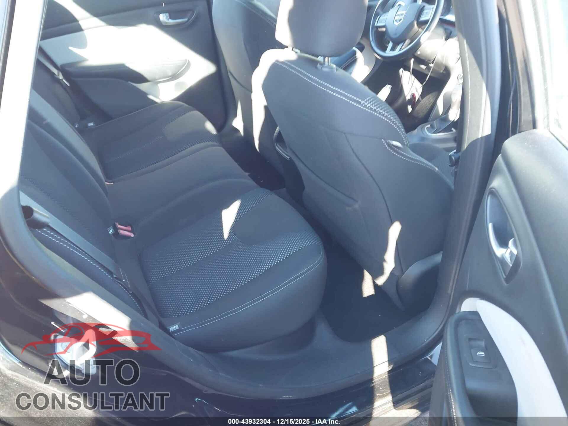 DODGE DART 2015 - 1C3CDFBB8FD267671