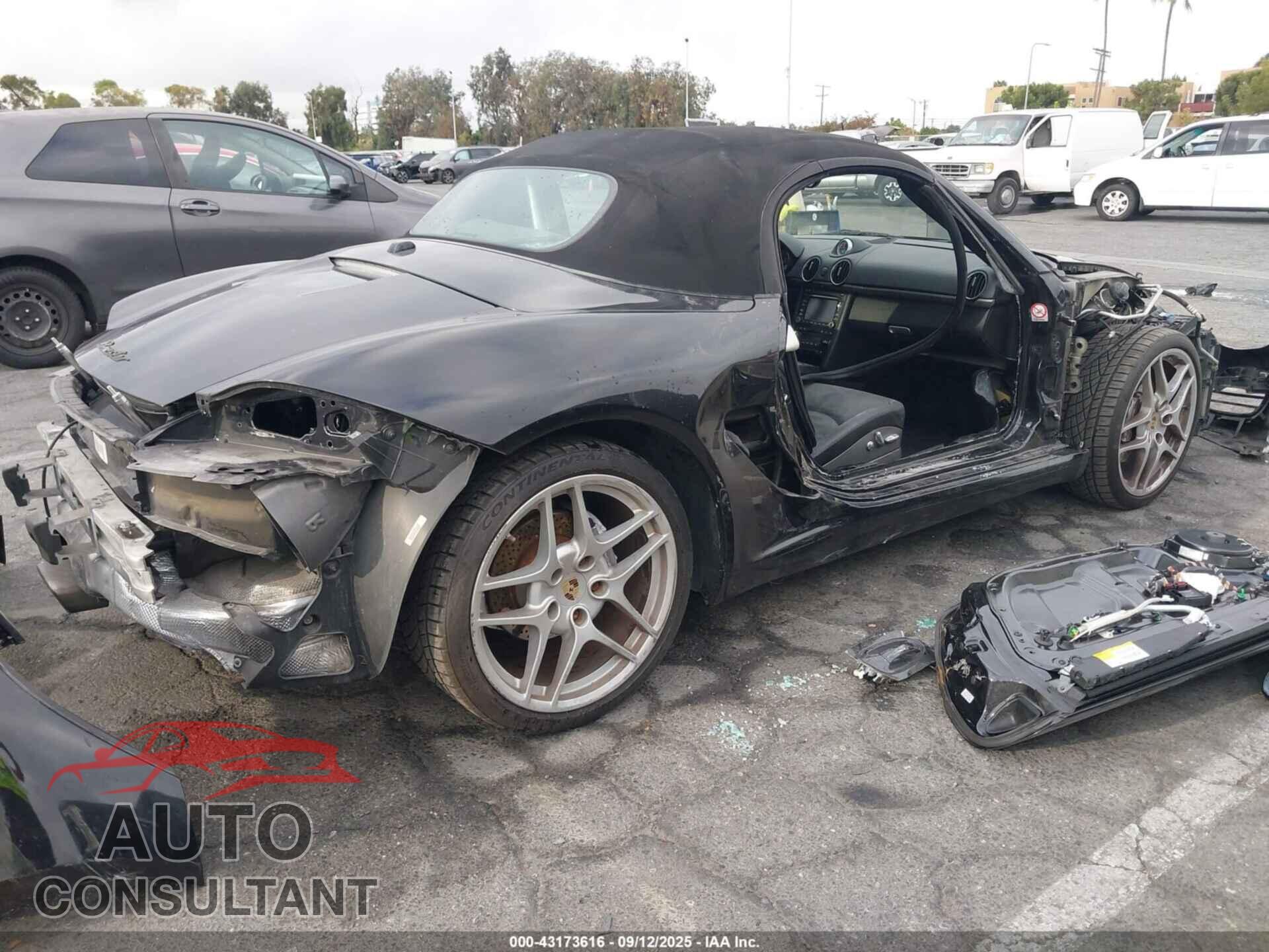 PORSCHE BOXSTER 2011 - WP0CA2A84BS710620