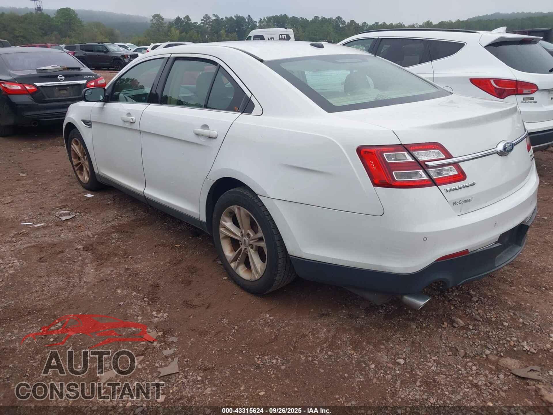 FORD TAURUS 2015 - 1FAHP2E80FG158529
