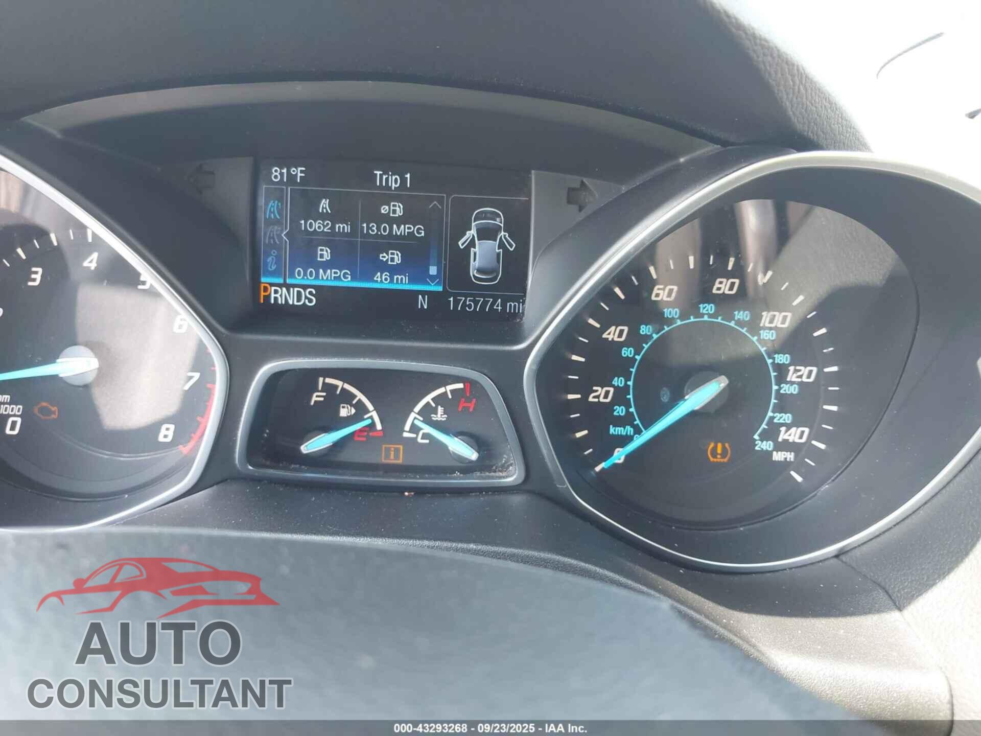 FORD ESCAPE 2016 - 1FMCU9J90GUC16559