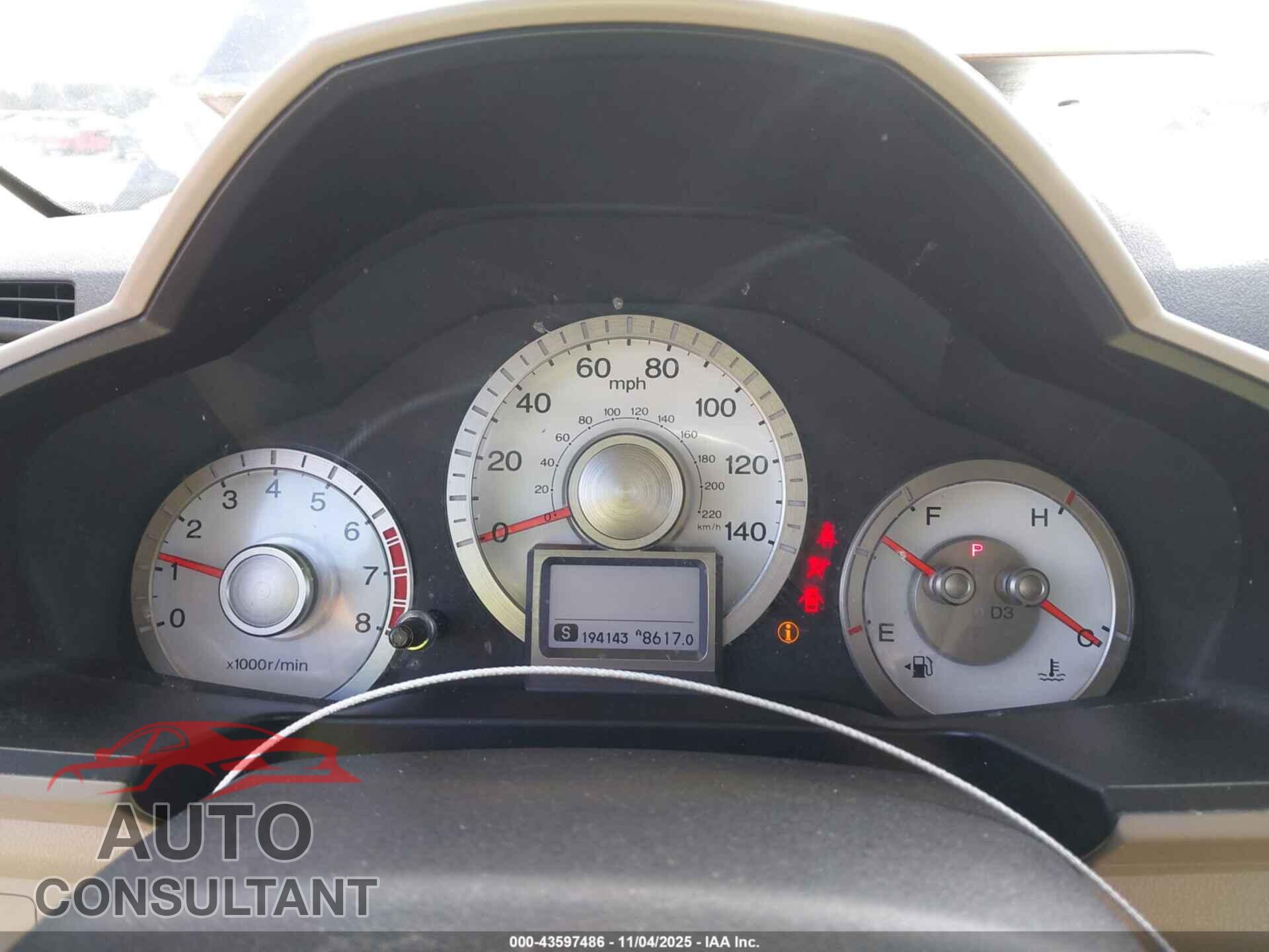 HONDA PILOT 2011 - 5FNYF4H76BB065482
