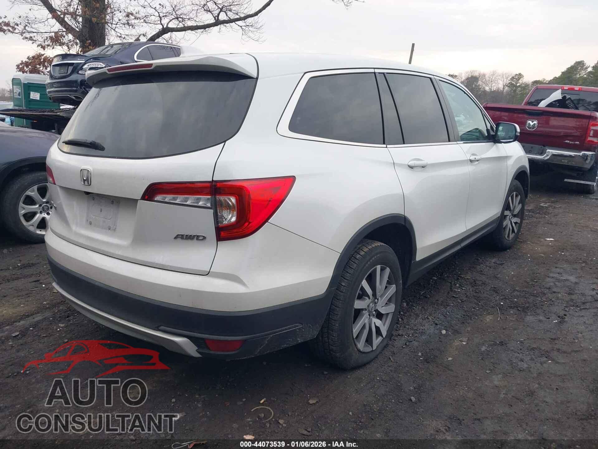 HONDA PILOT 2020 - 5FNYF6H55LB070233