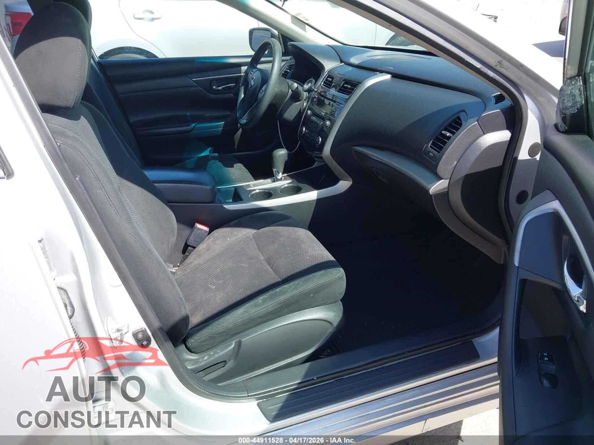 NISSAN ALTIMA 2015 - 1N4AL3AP1FC295308