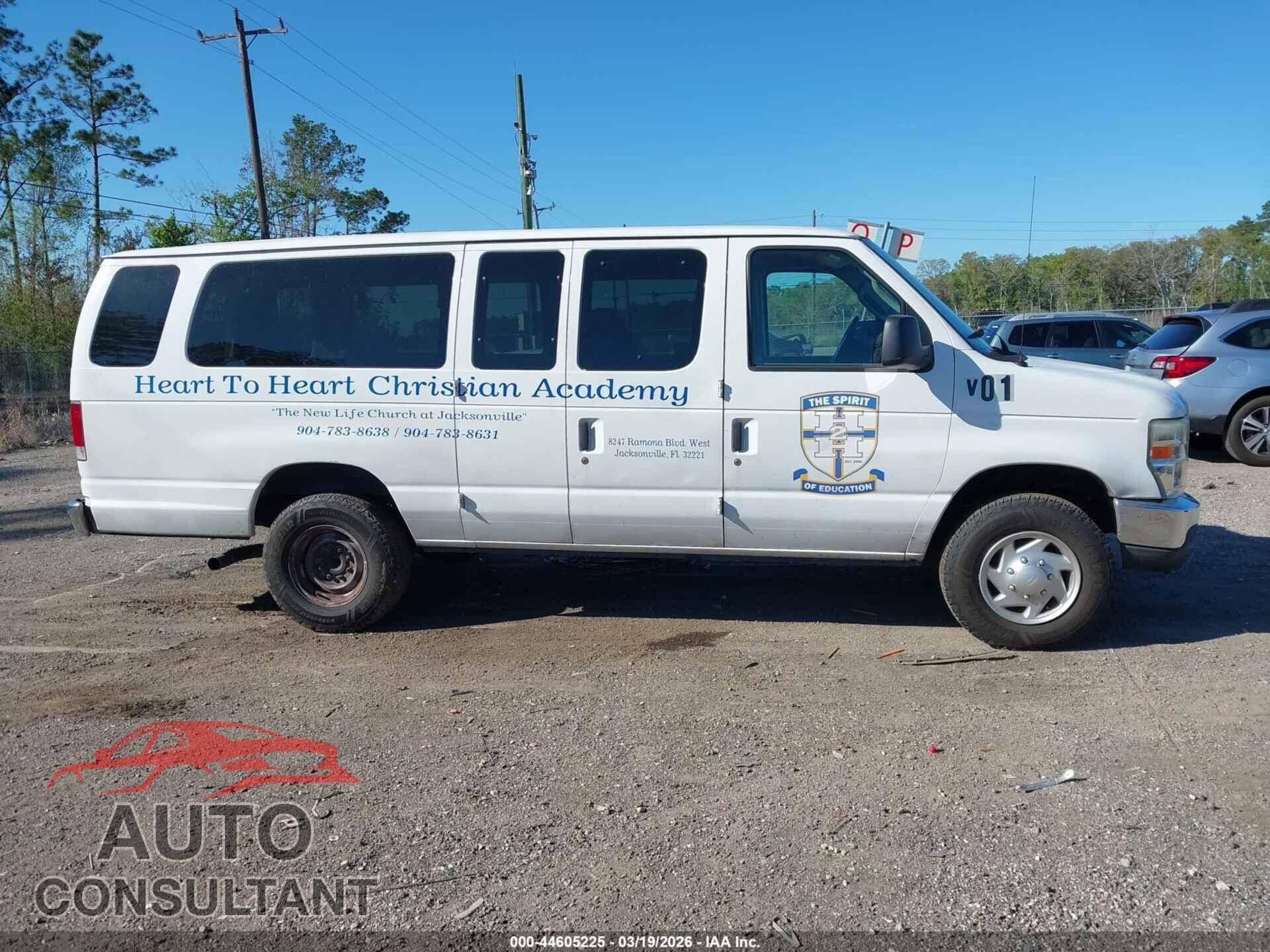 FORD E-350 SUPER DUTY 2012 - 1FBSS3BL5CDA28258