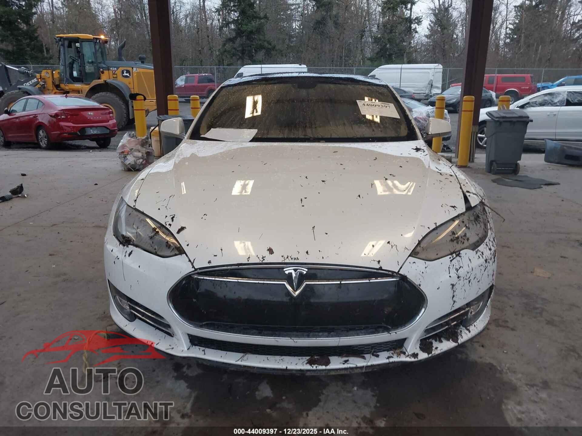 TESLA MODEL S 2012 - 5YJSA1DP5CFS00655