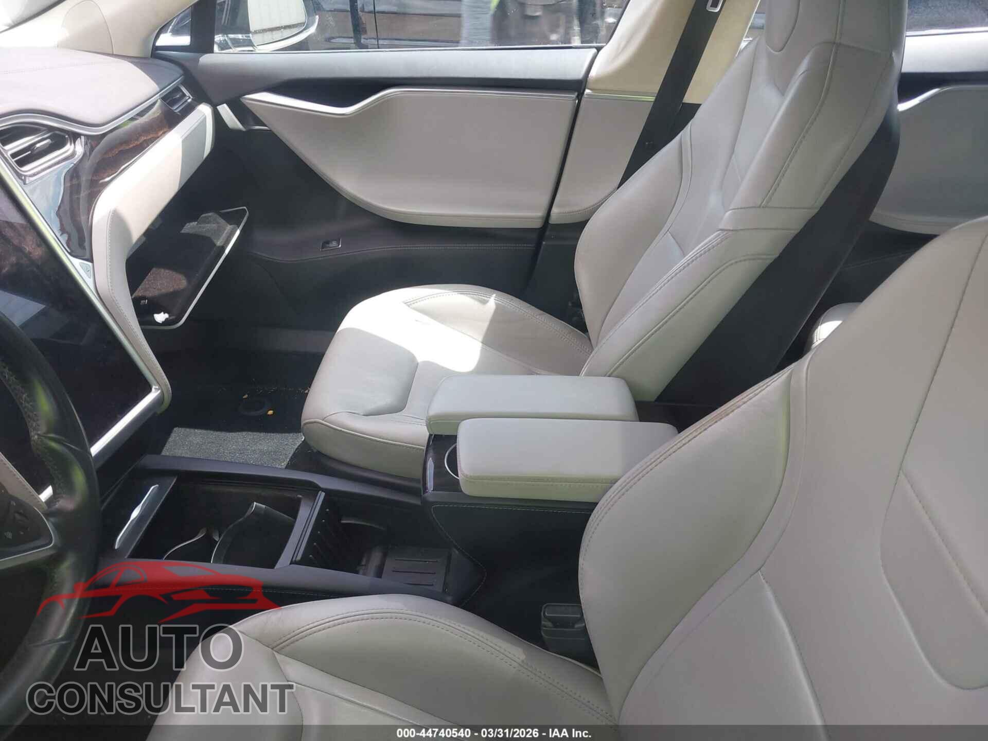 TESLA MODEL S 2016 - 5YJSA1E15GF152753