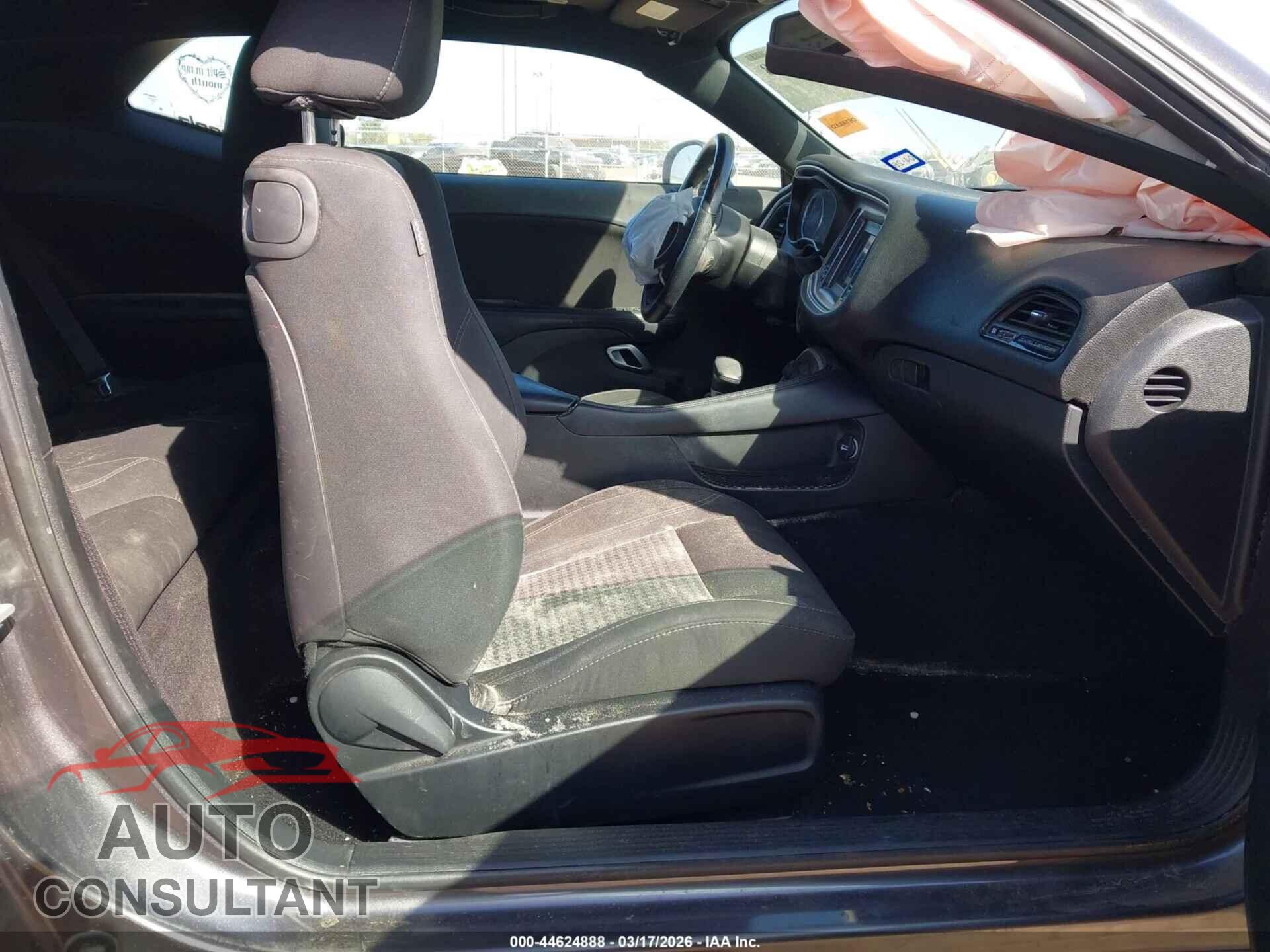 DODGE CHALLENGER 2018 - 2C3CDZBT5JH211600