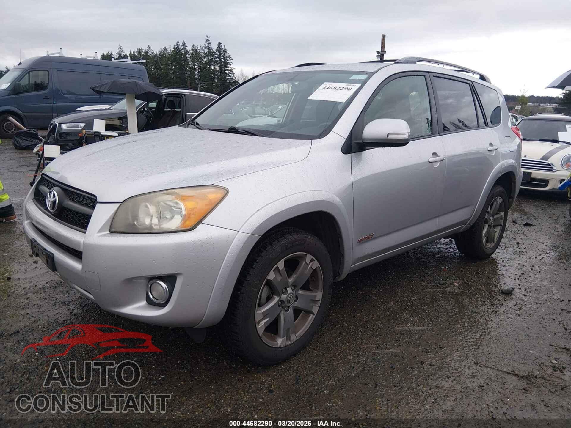 TOYOTA RAV4 2010 - JTMRF4DV8A5034727