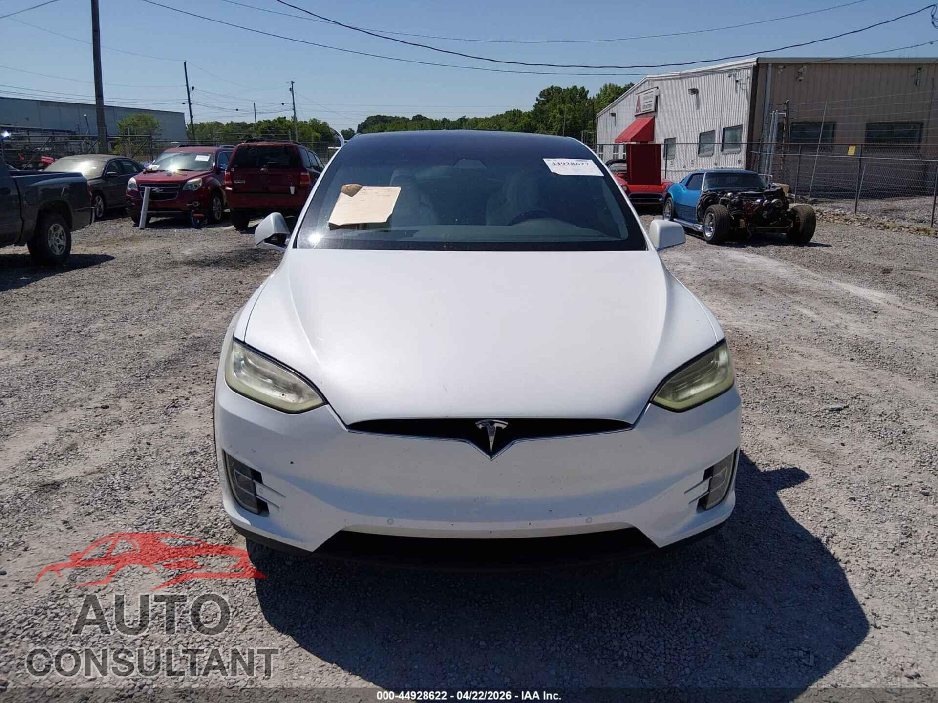 TESLA MODEL X 2018 - 5YJXCBE21JF103278