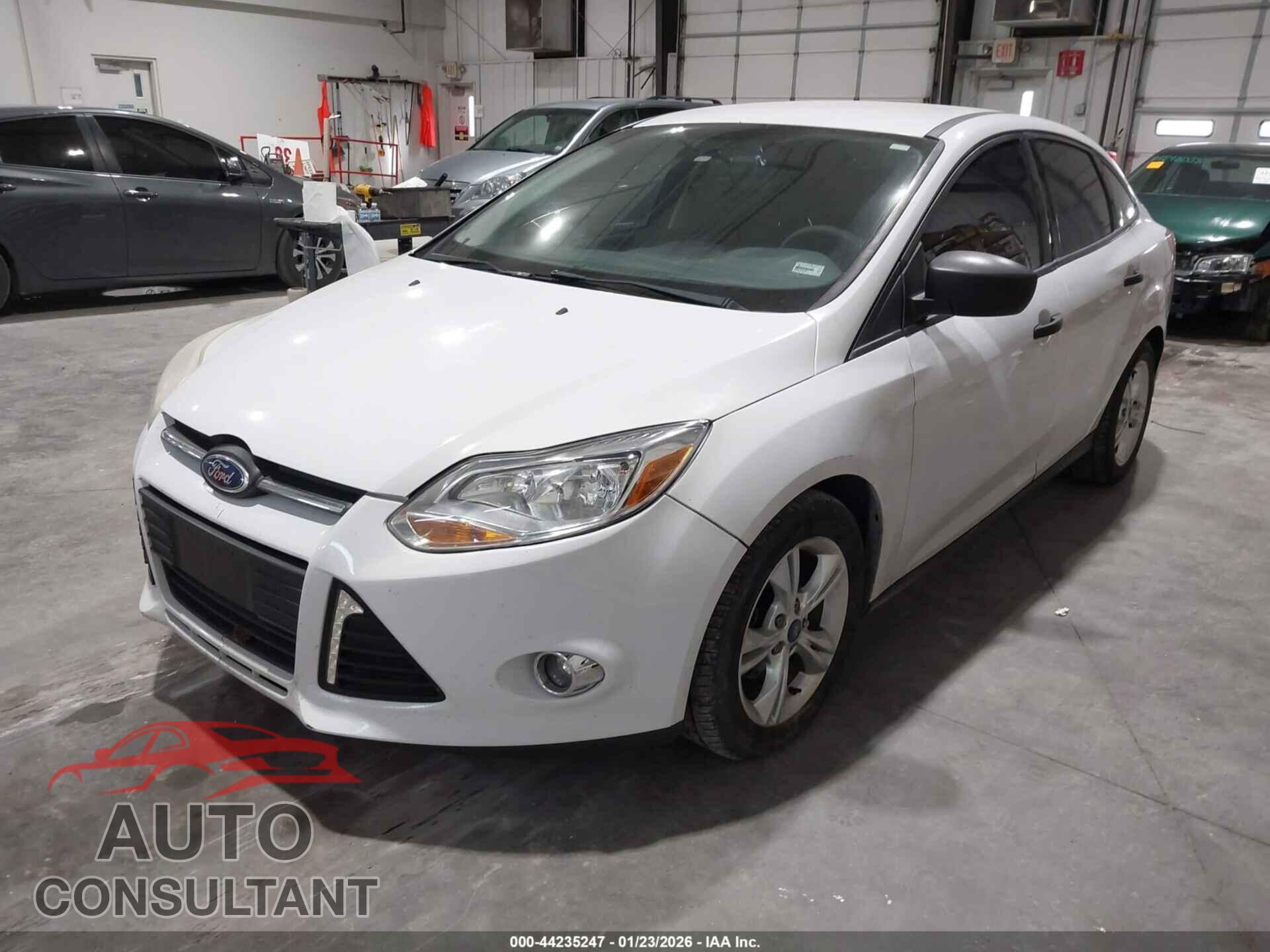 FORD FOCUS 2013 - 1FADP3E25DL326508