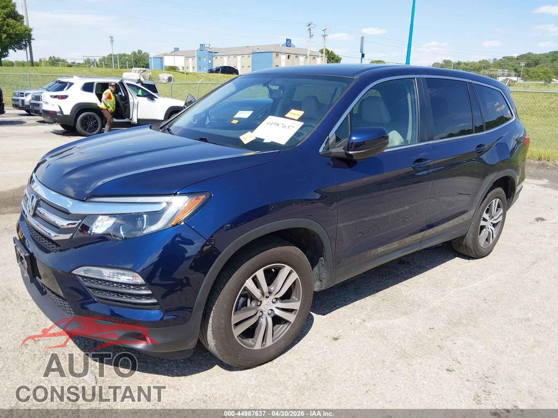 HONDA PILOT 2017 - 5FNYF6H50HB063827