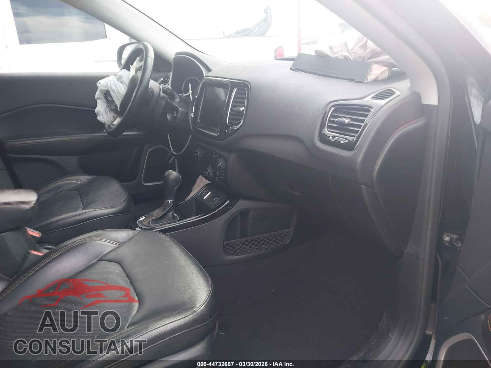 JEEP COMPASS 2020 - 3C4NJCCB0LT200854