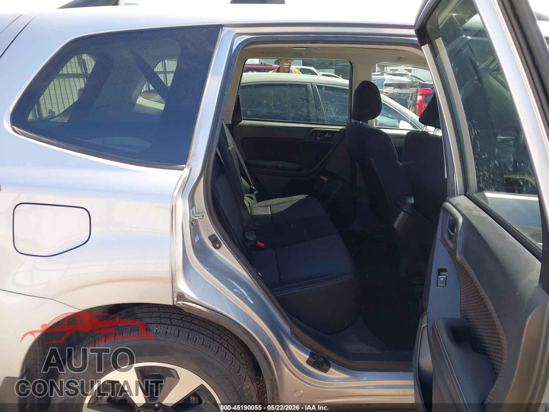 SUBARU FORESTER 2017 - JF2SJAEC5HH806669