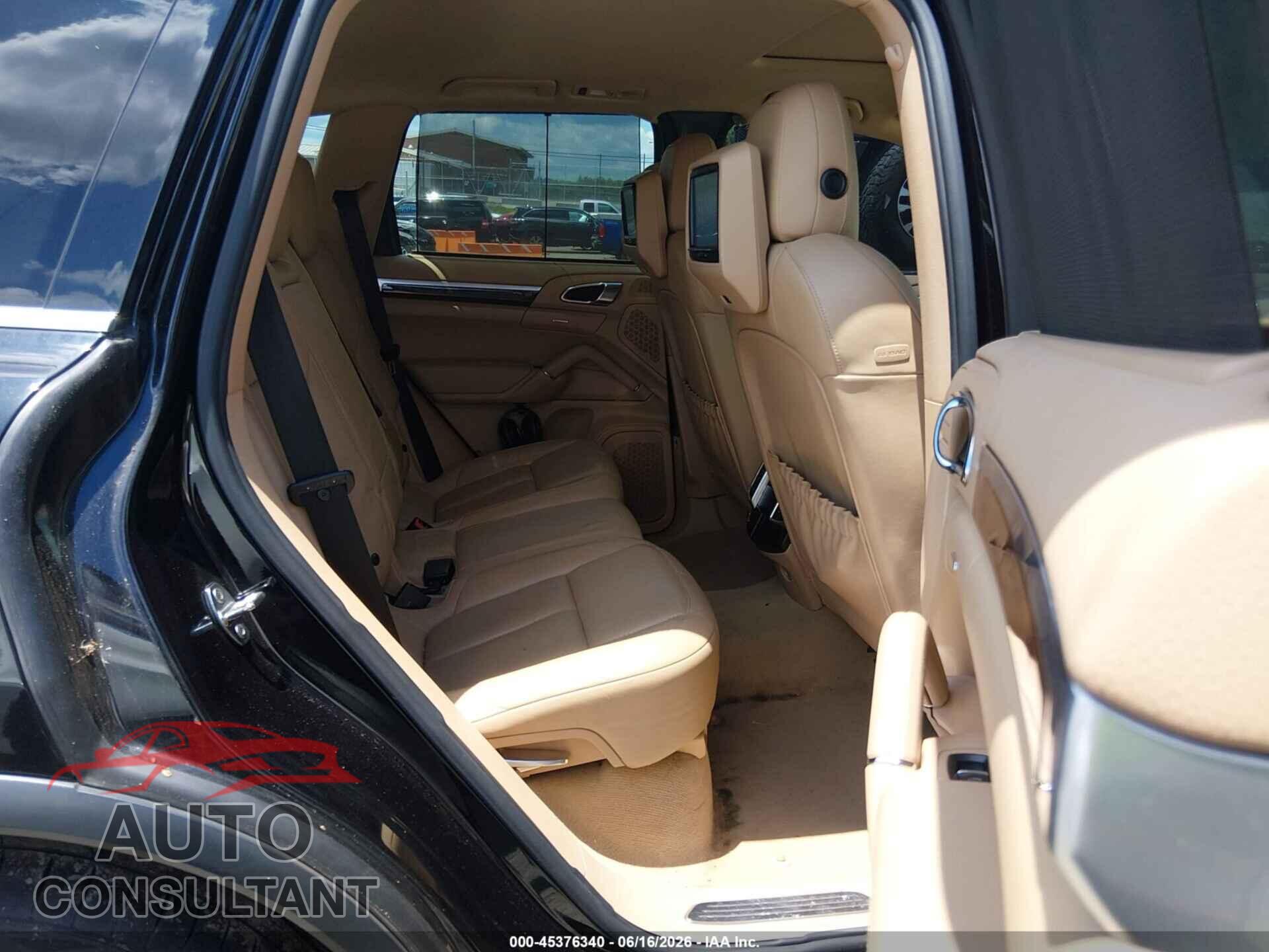 PORSCHE CAYENNE 2012 - WP1AB2A28CLA40337