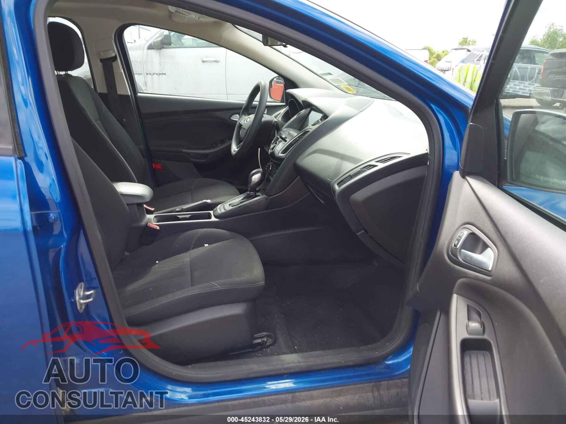 FORD FOCUS 2018 - 1FADP3H24JL242560